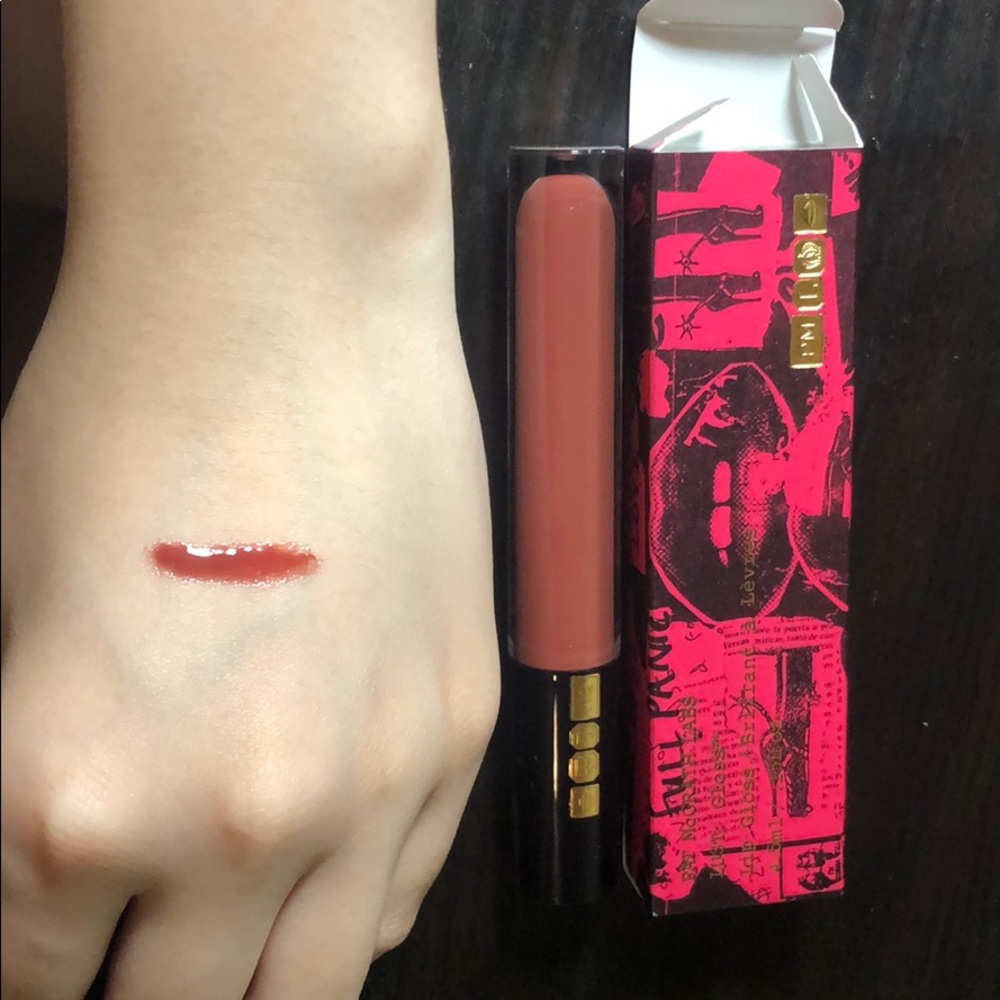 Pat McGrath lip gloss flesh6